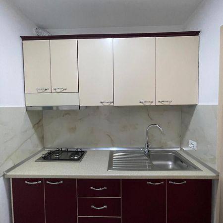 Vila Vladi Durres Luaran gambar
